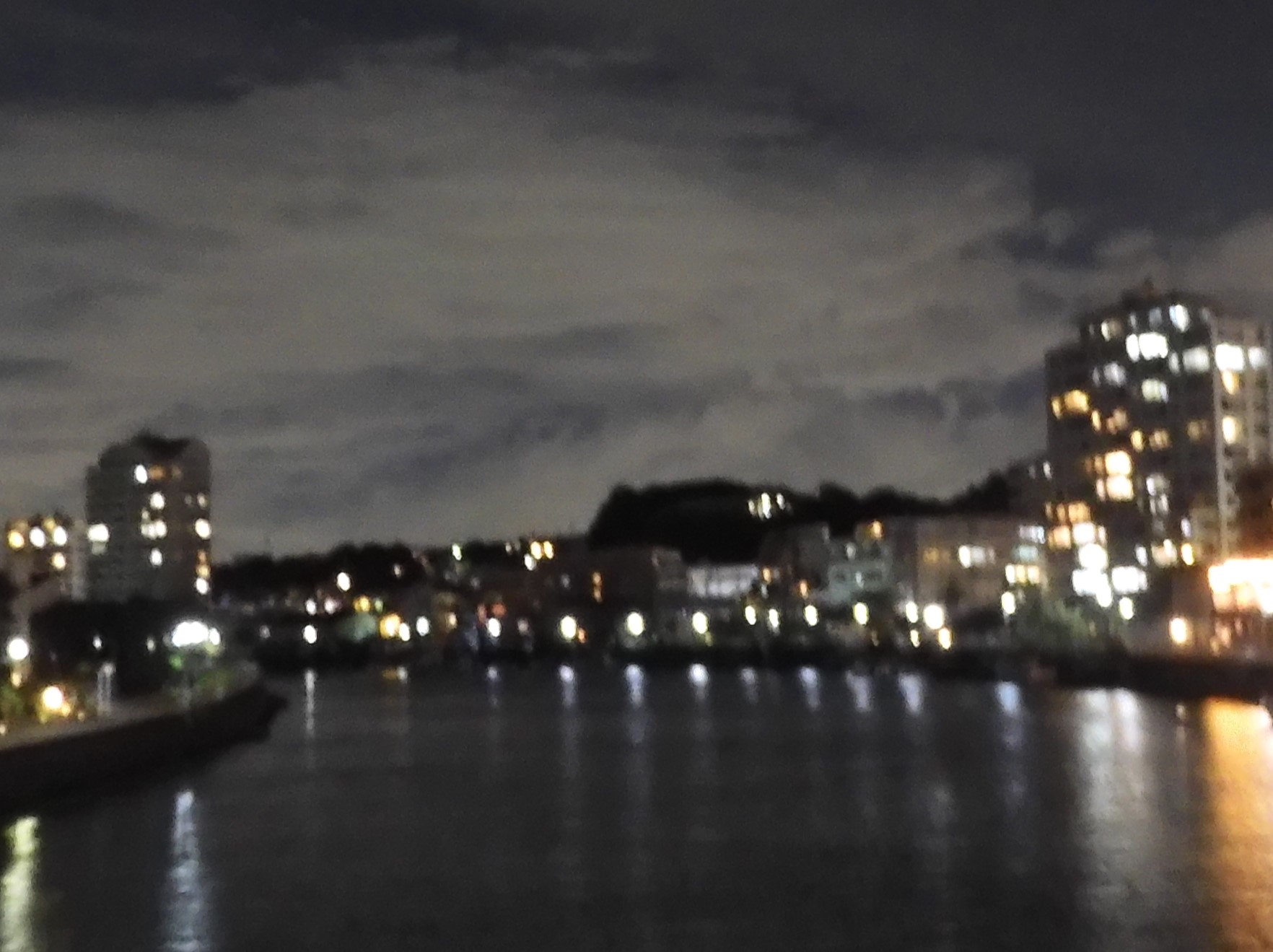 【暗視スコープ】フルカラーナイトビジョン サイオニクス オーロラプロ（SIONYX AURORA PRO）