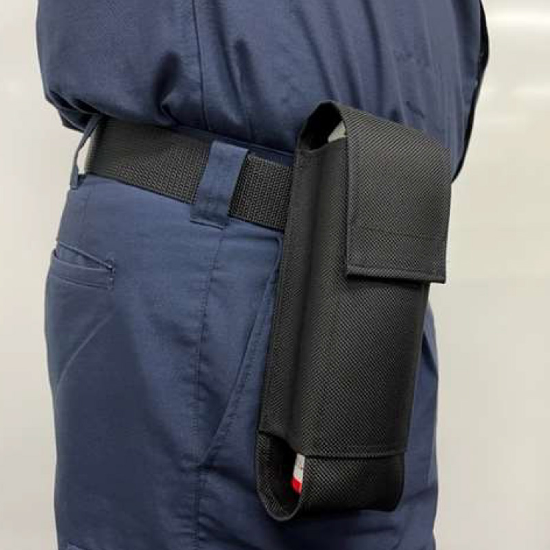 熊撃退スプレー　携帯ホルスター
