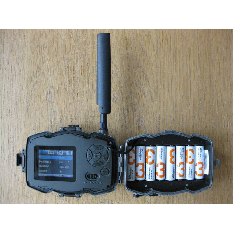 TREL(トレル) 4G-H 乾電池挿入イメージ